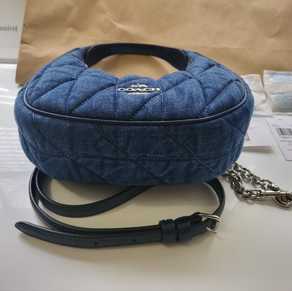 Coach Handbag - Picture 4 of 8